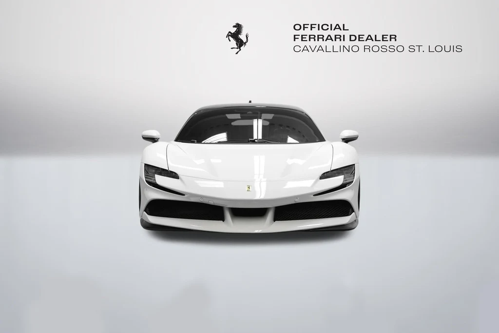 2021 Ferrari SF90 Stradale, 15/20