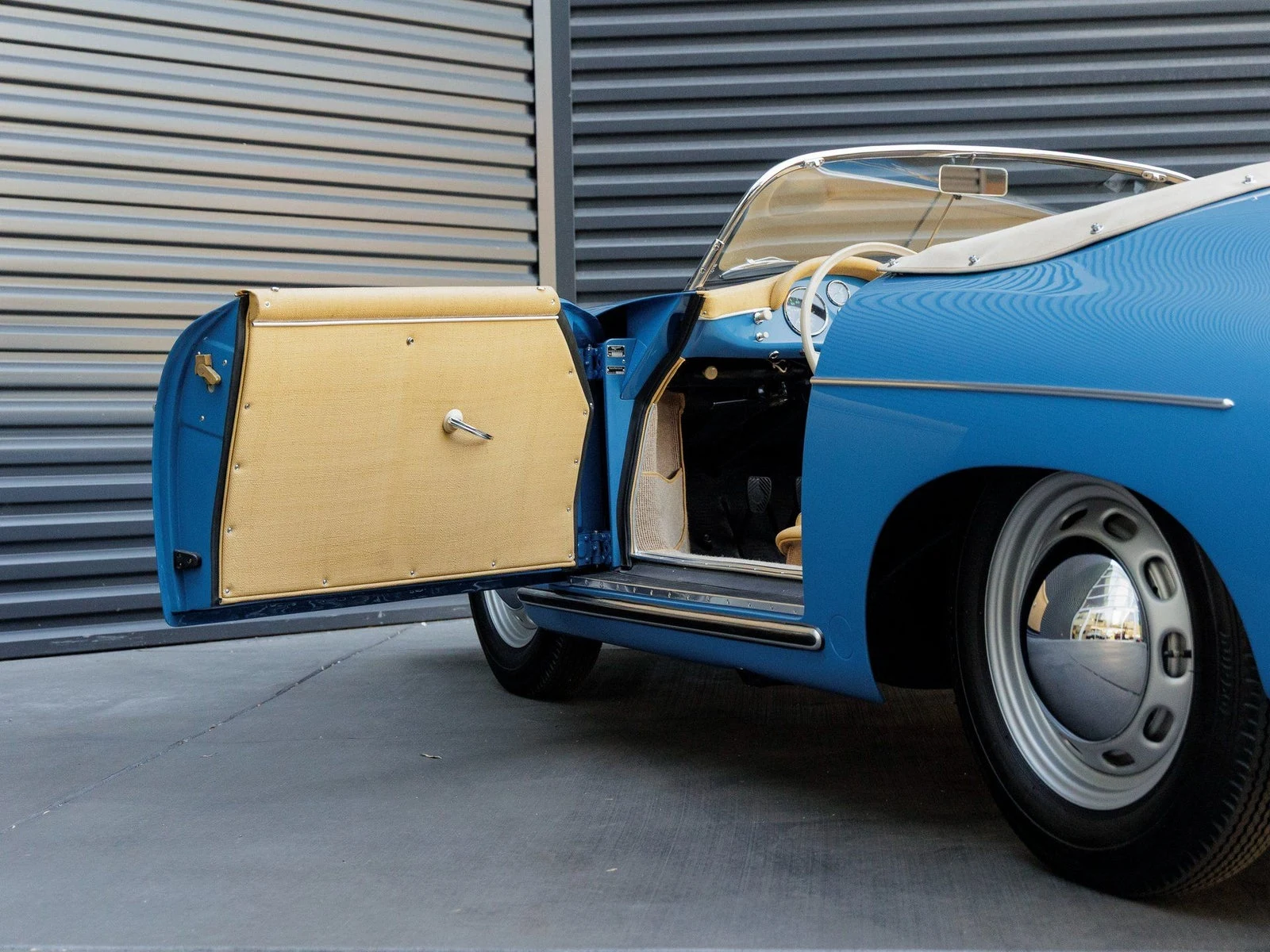 1955 Porsche 356 Speedster, 16/20