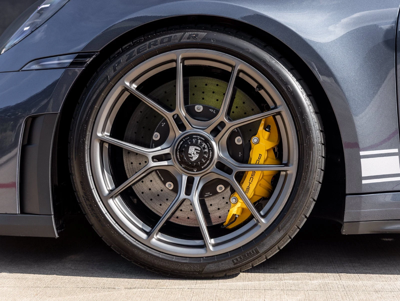 2026 Porsche 911 GT3 Touring (992.2), 18/20