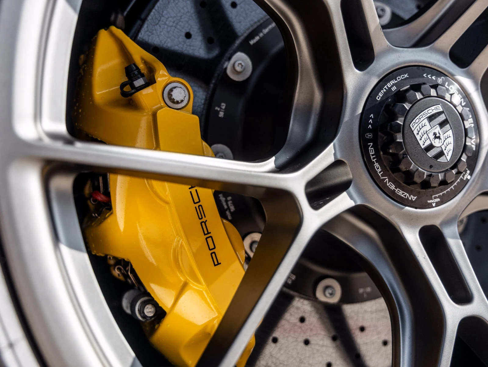 2026 Porsche 911 GT3 Touring (992.2), 20/20