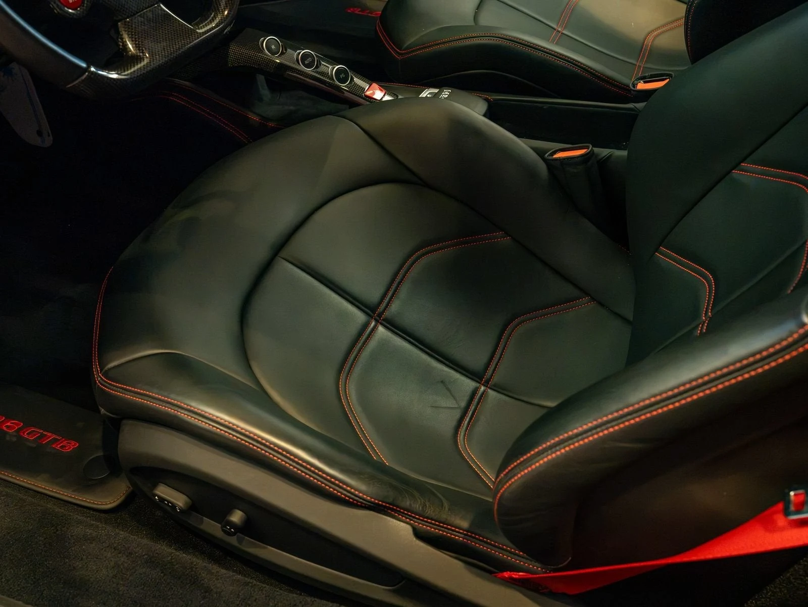2019 Ferrari 488 GTB, 12/20