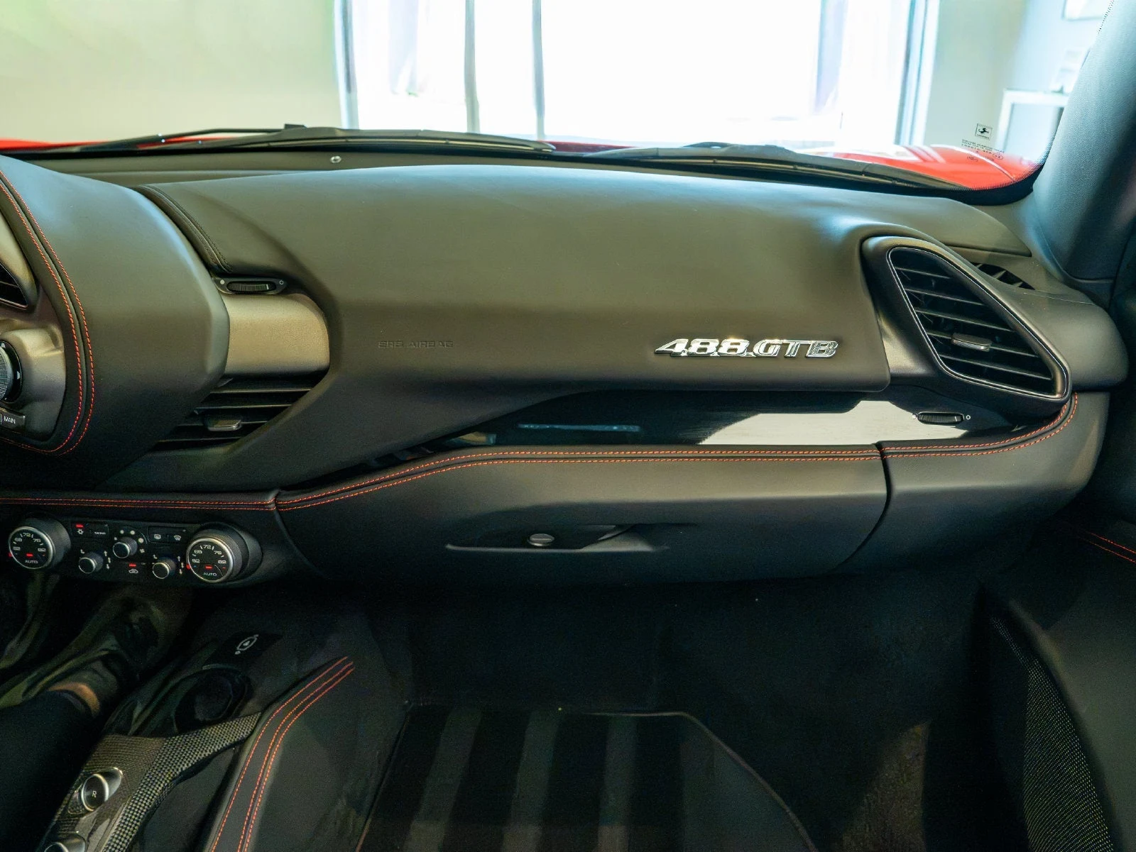 2019 Ferrari 488 GTB, 16/20