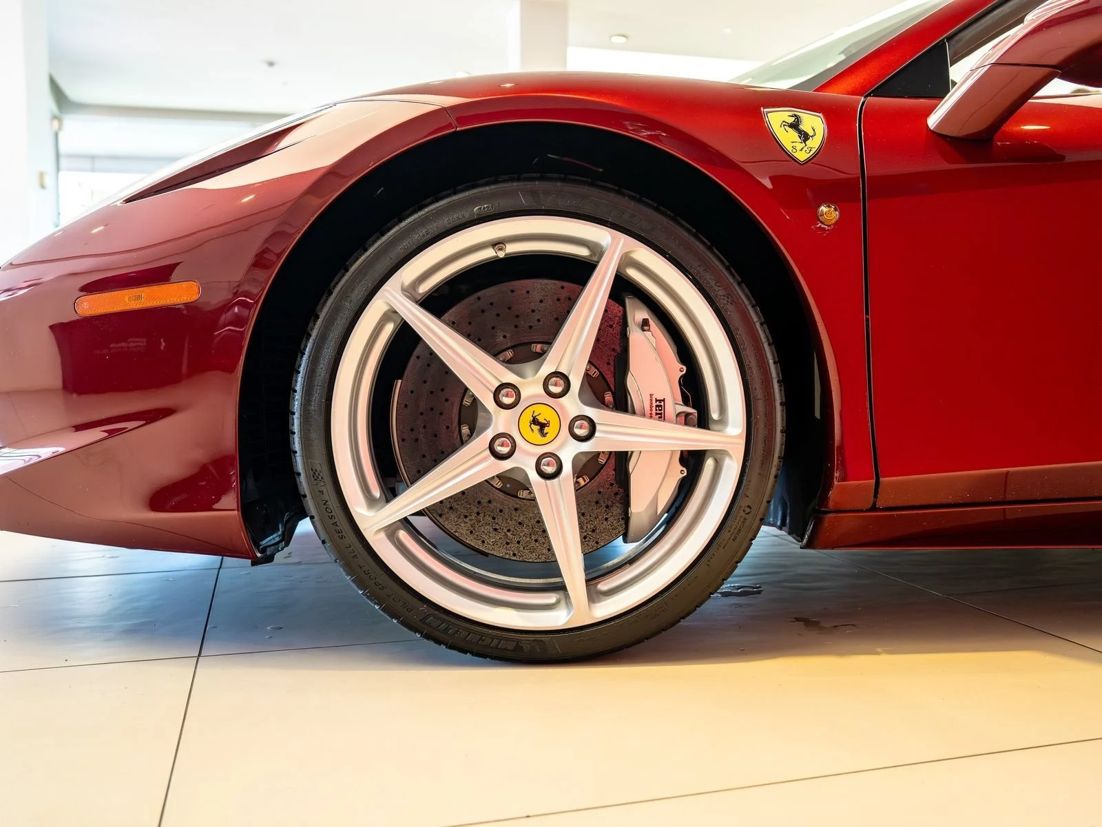 2013 Ferrari 458 Spider, 3/20