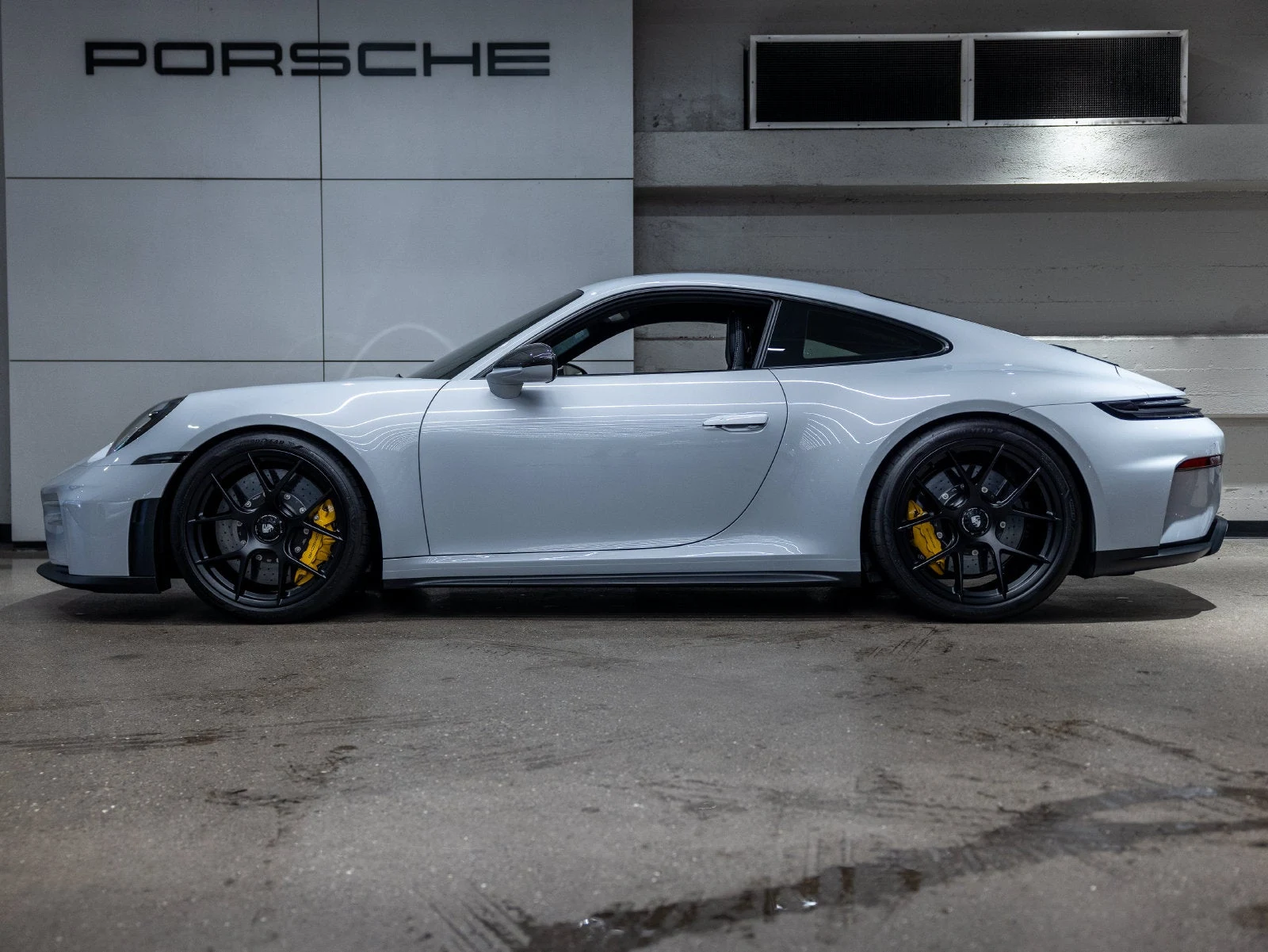 2026 Porsche 911 GT3 Touring (992.2), 2/20