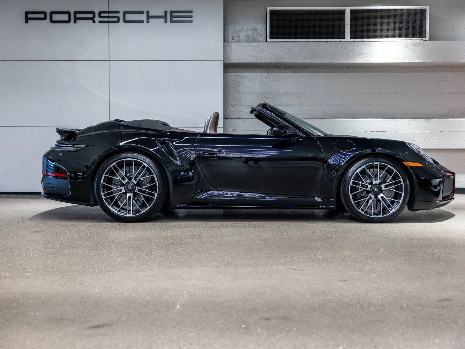 2026 Porsche 911 Turbo S Cabriolet (992.2), 9/20