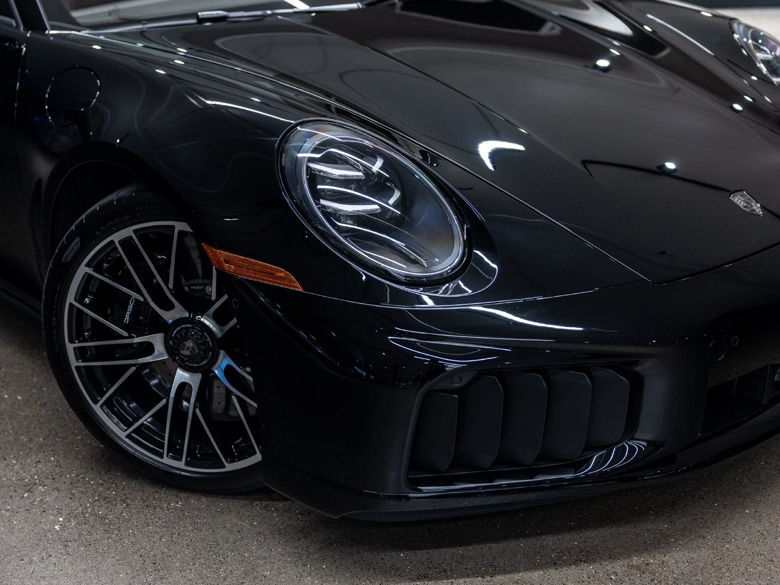 2026 Porsche 911 Turbo S Cabriolet (992.2), 17/20