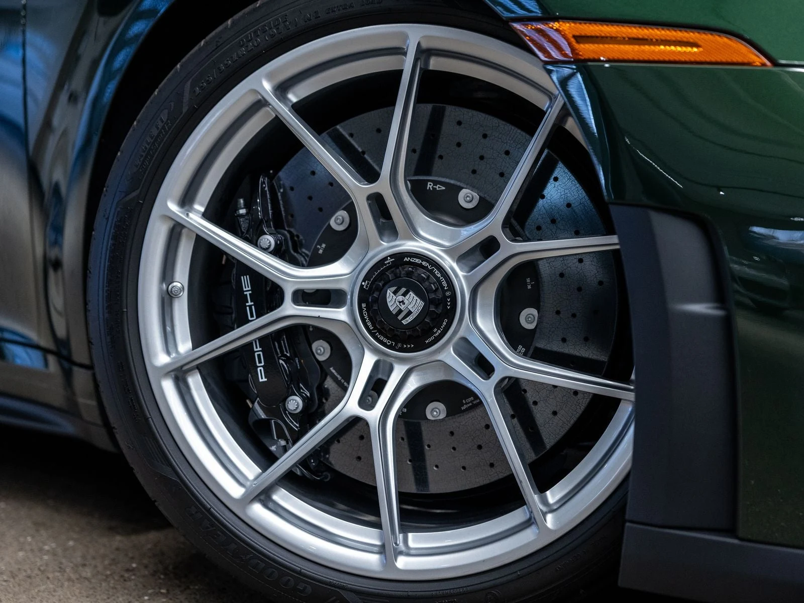 2026 Porsche 911 GT3 Touring (992.2), 15/20