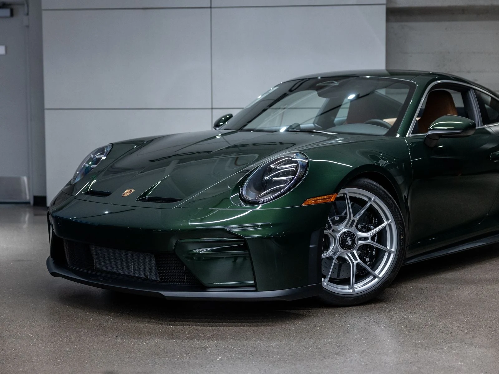 2026 Porsche 911 GT3 Touring (992.2), 18/20