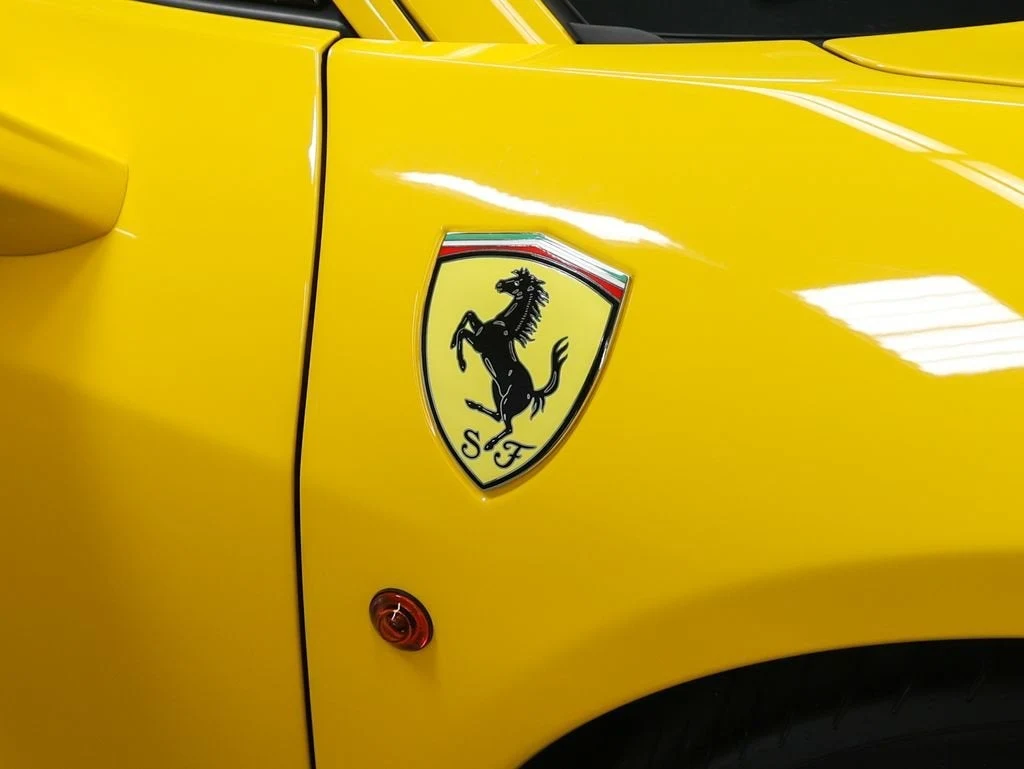 2010 Ferrari 458 Italia, 11/20