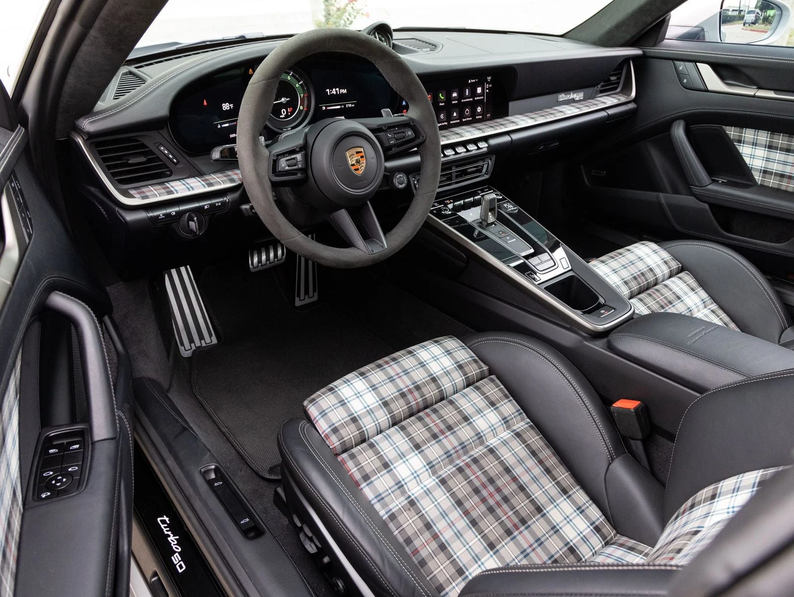 2025 Porsche 911 Turbo 50 Years, 4/20