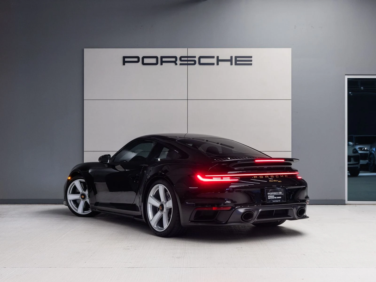 2025 Porsche 911 Turbo 50 Years, 3/20