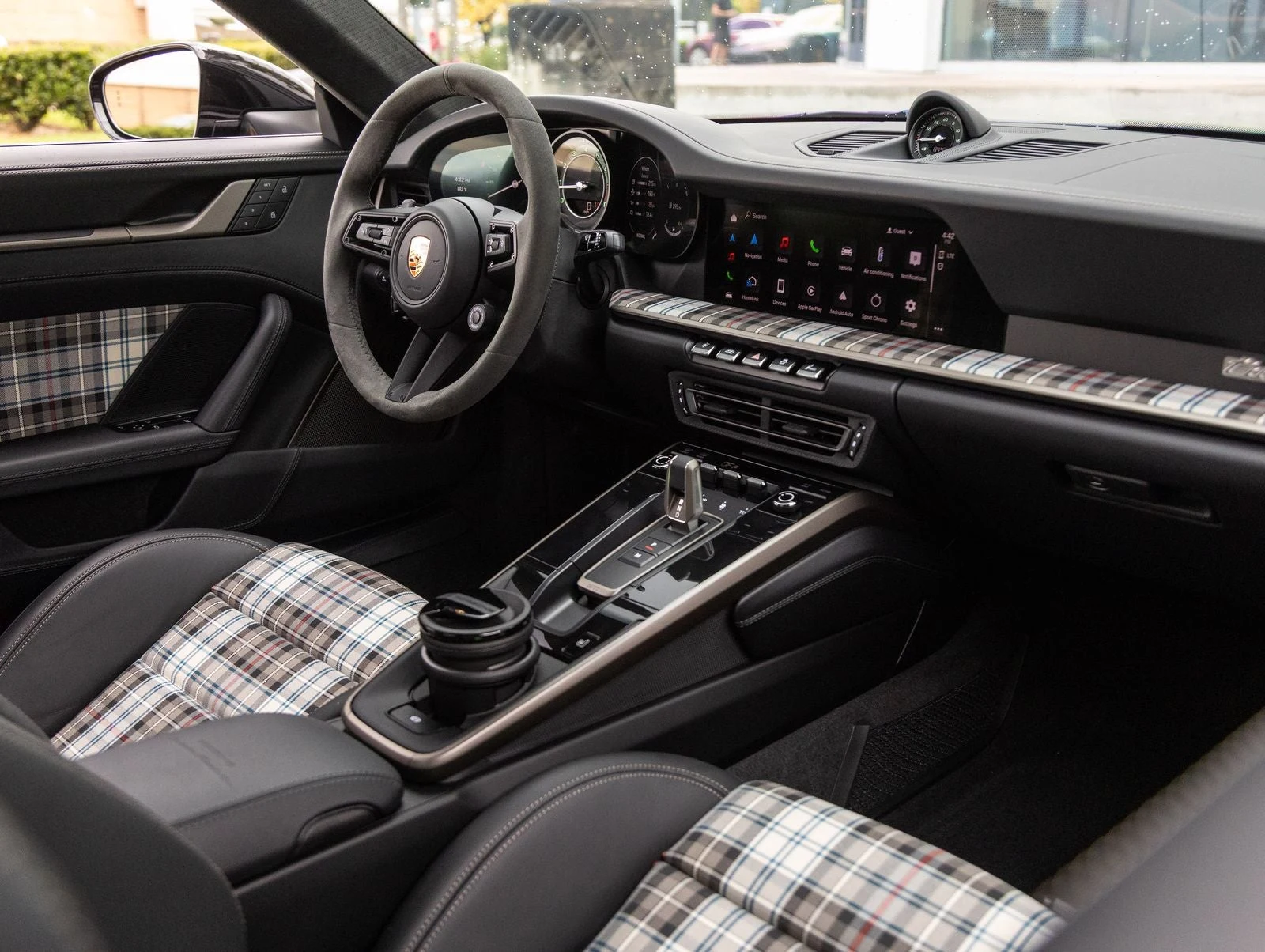 2025 Porsche 911 Turbo 50 Years, 12/20