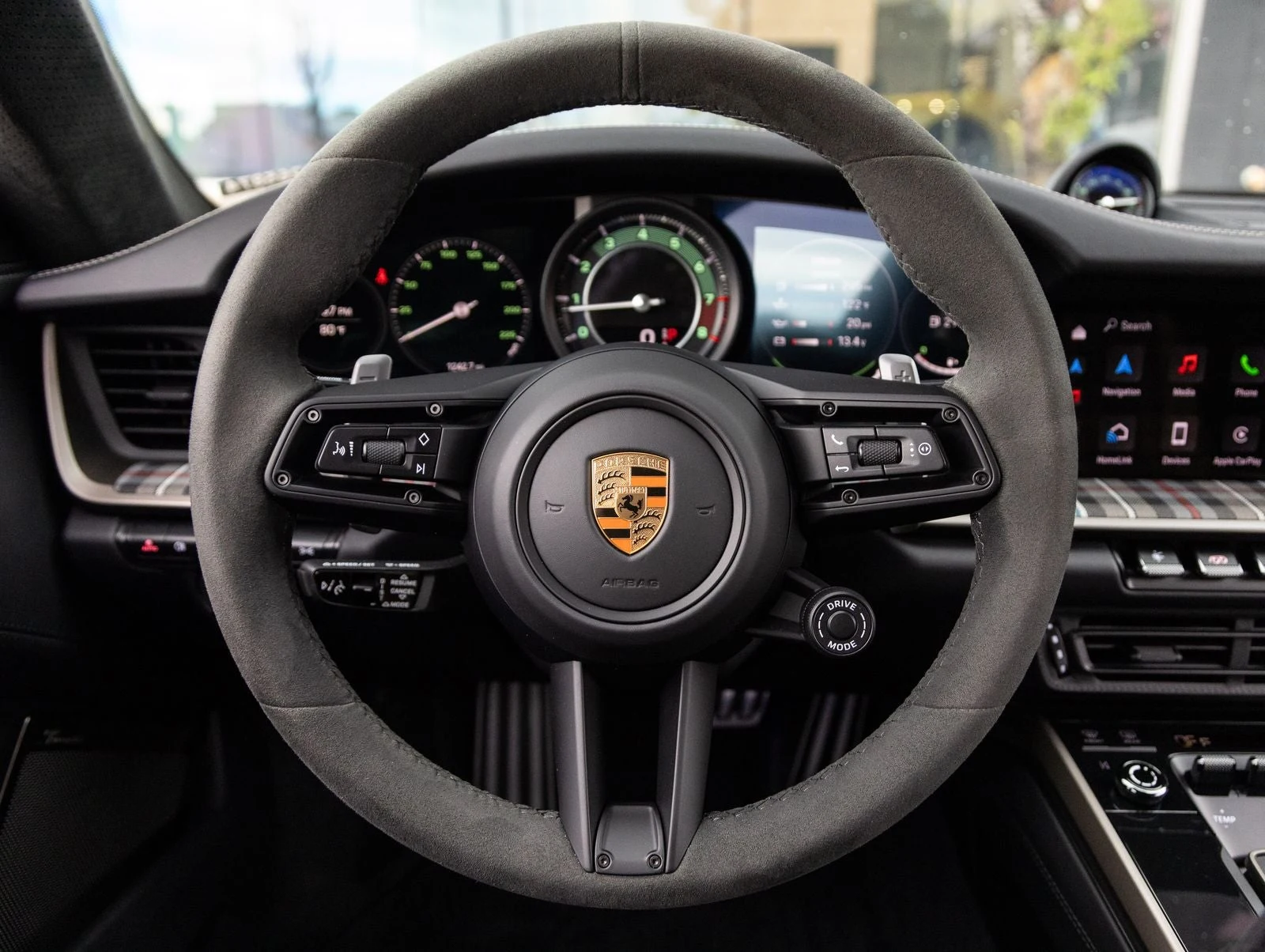 2025 Porsche 911 Turbo 50 Years, 13/20