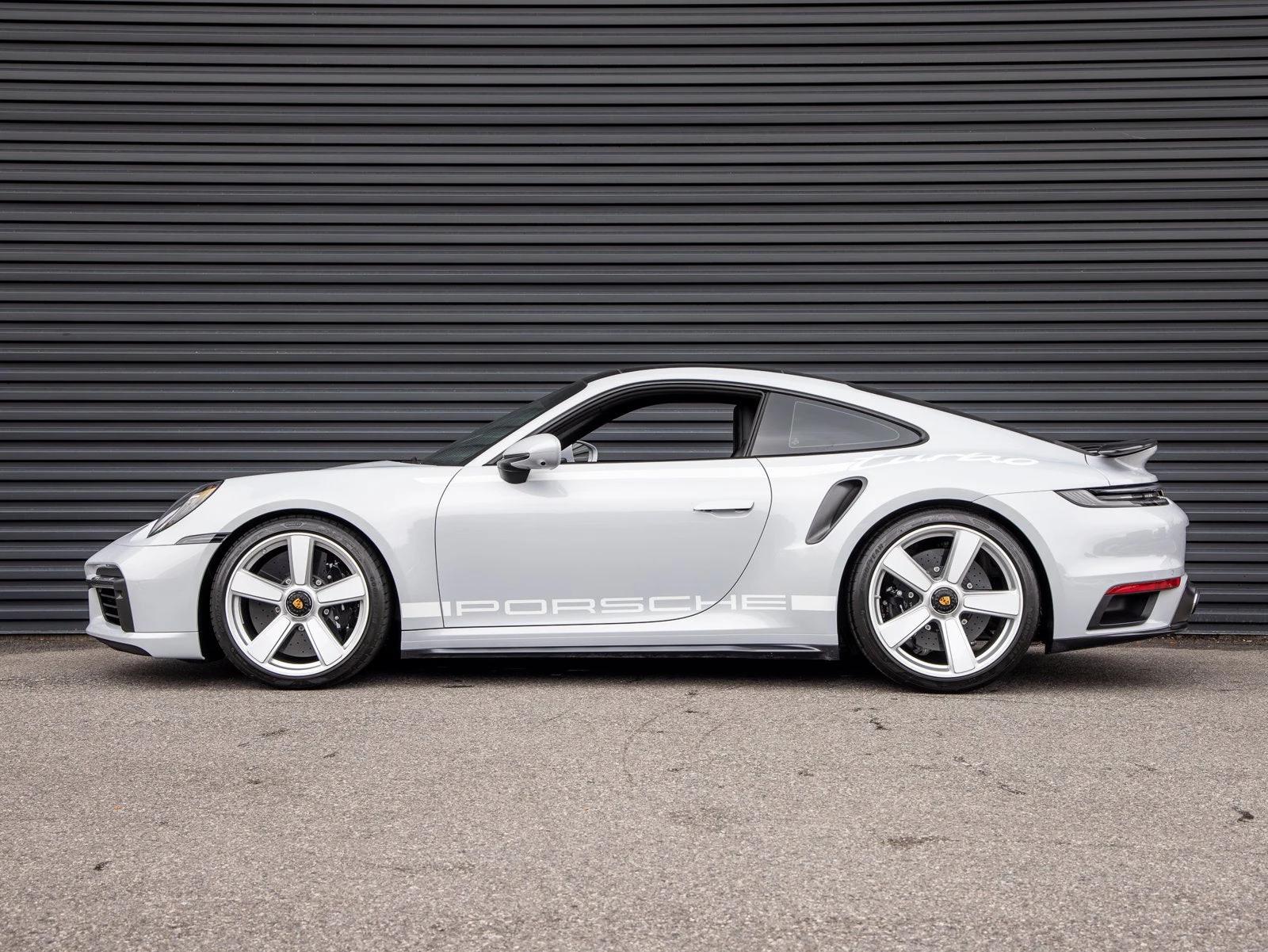2025 Porsche 911 Turbo 50 Years, 2/20