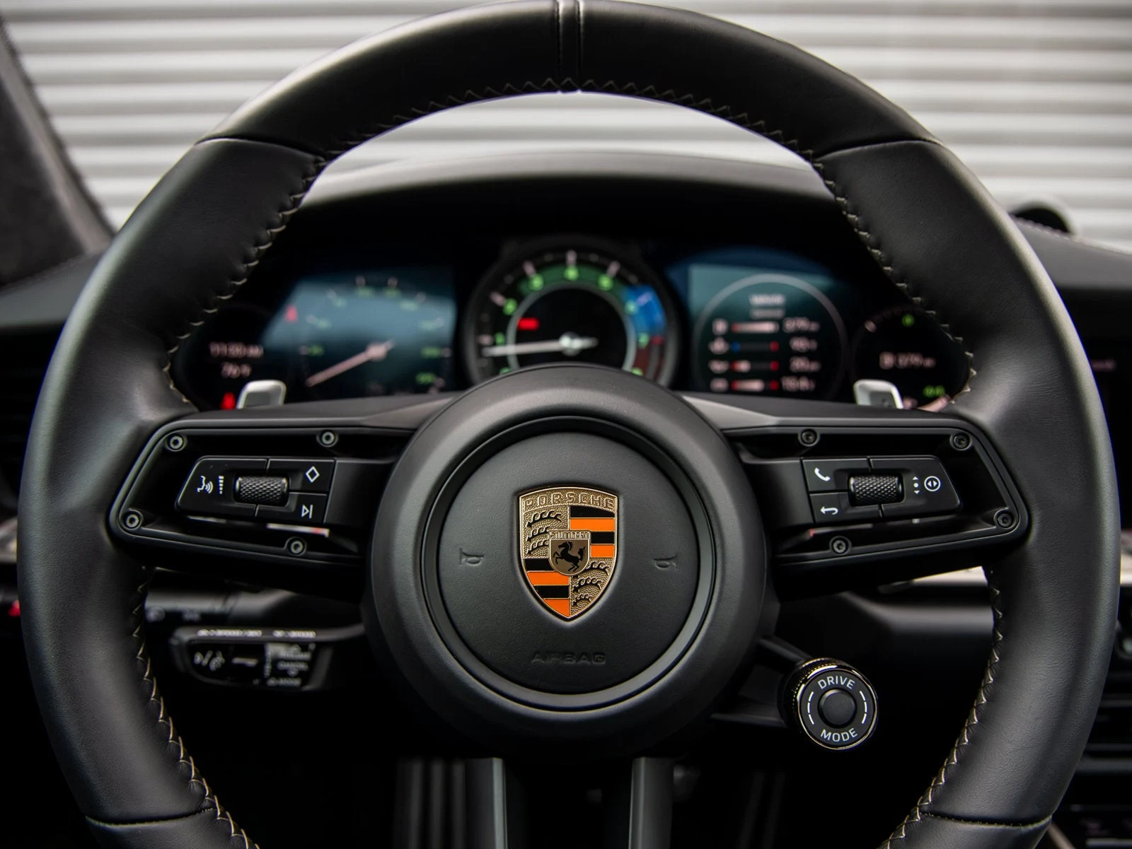 2025 Porsche 911 Turbo 50 Years, 14/20