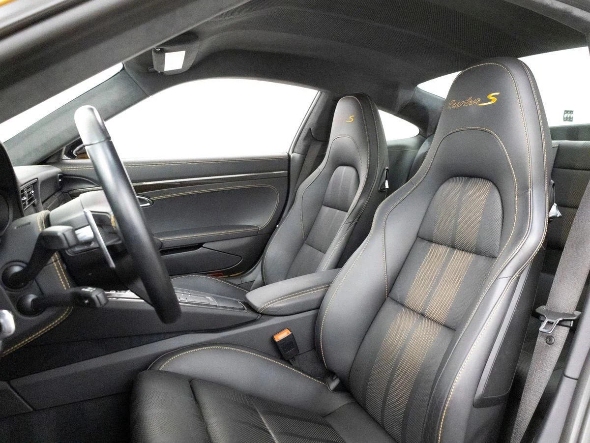 2018 Porsche 911 Turbo S Exclusive Series, 5/20