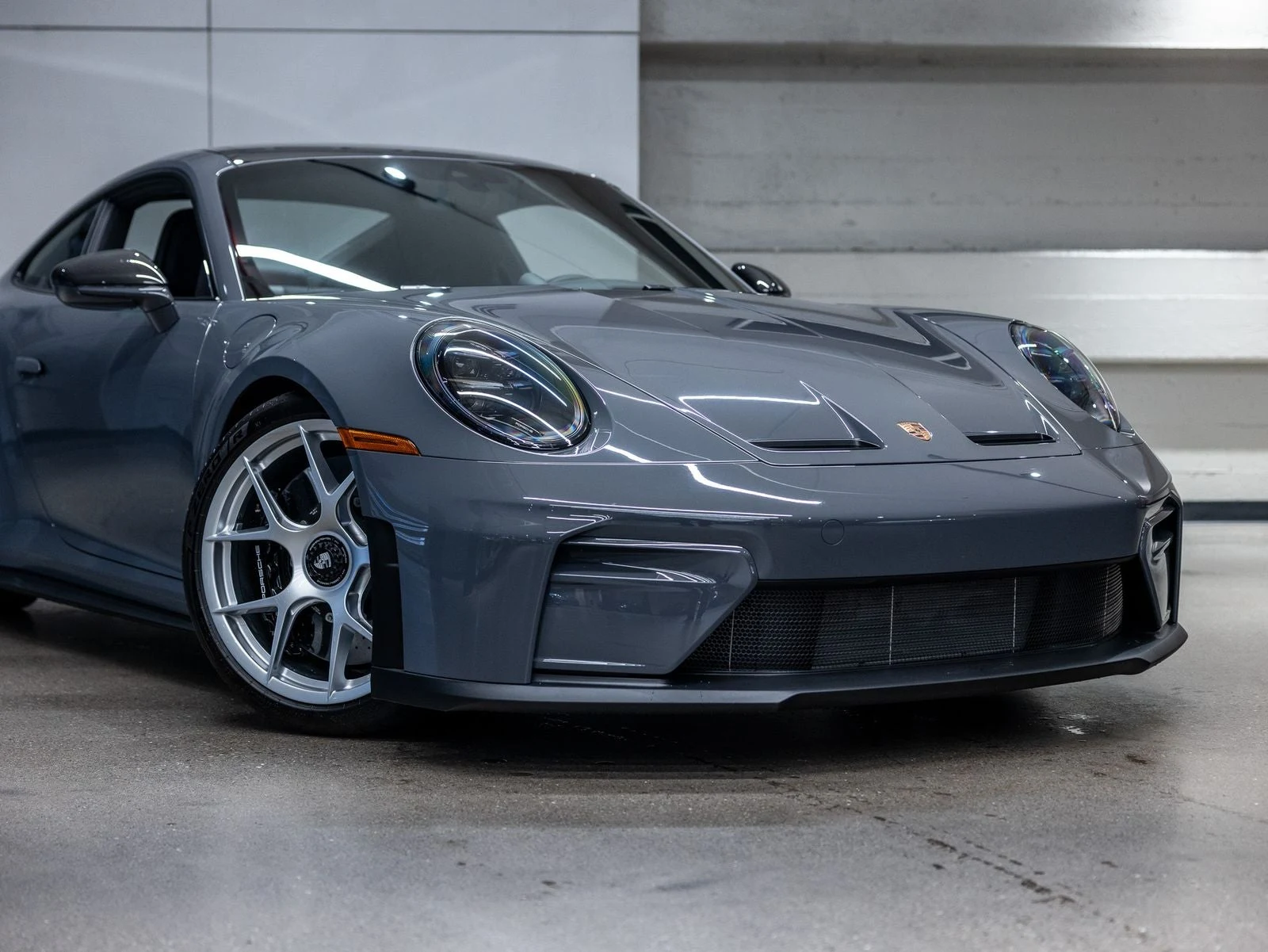 2025 Porsche 911 GT3 Touring (992.2), 17/20