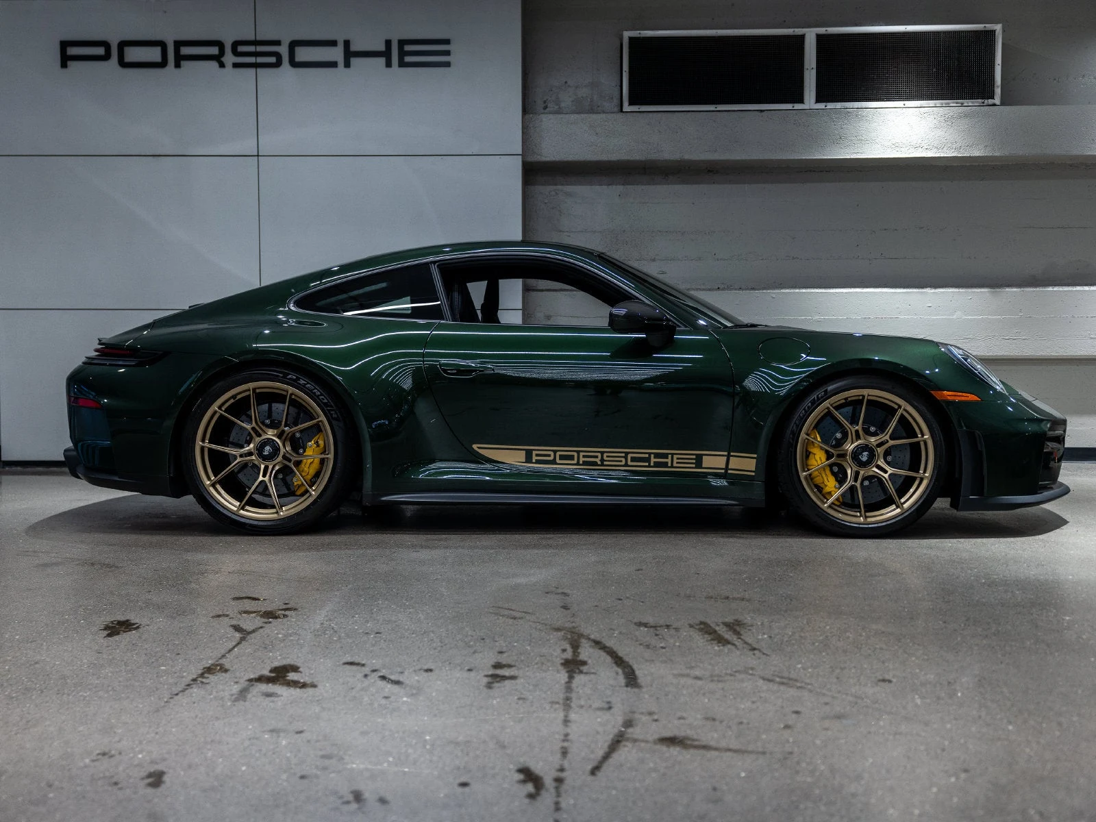 2025 Porsche 911 GT3 Touring (992.2), 9/20