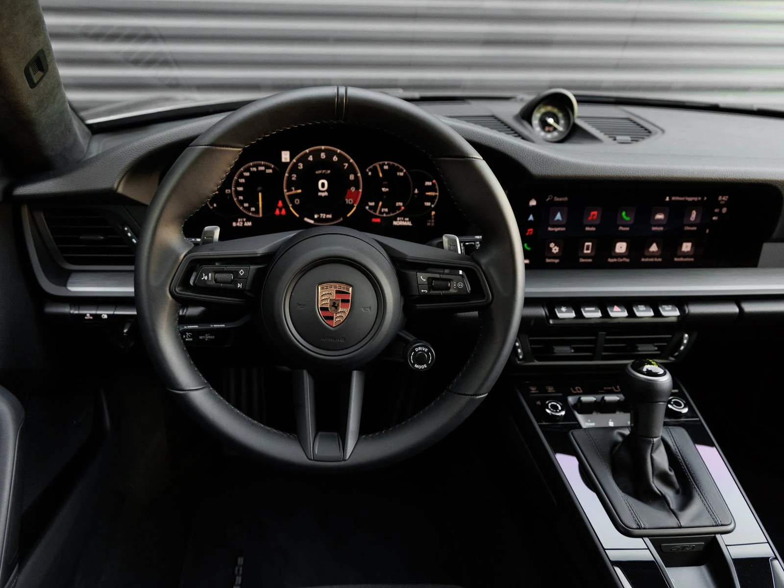 2026 Porsche 911 GT3 Touring (992.2), 19/20