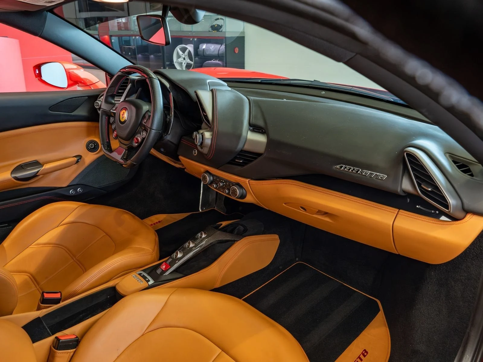 2017 Ferrari 488 GTB, 17/20