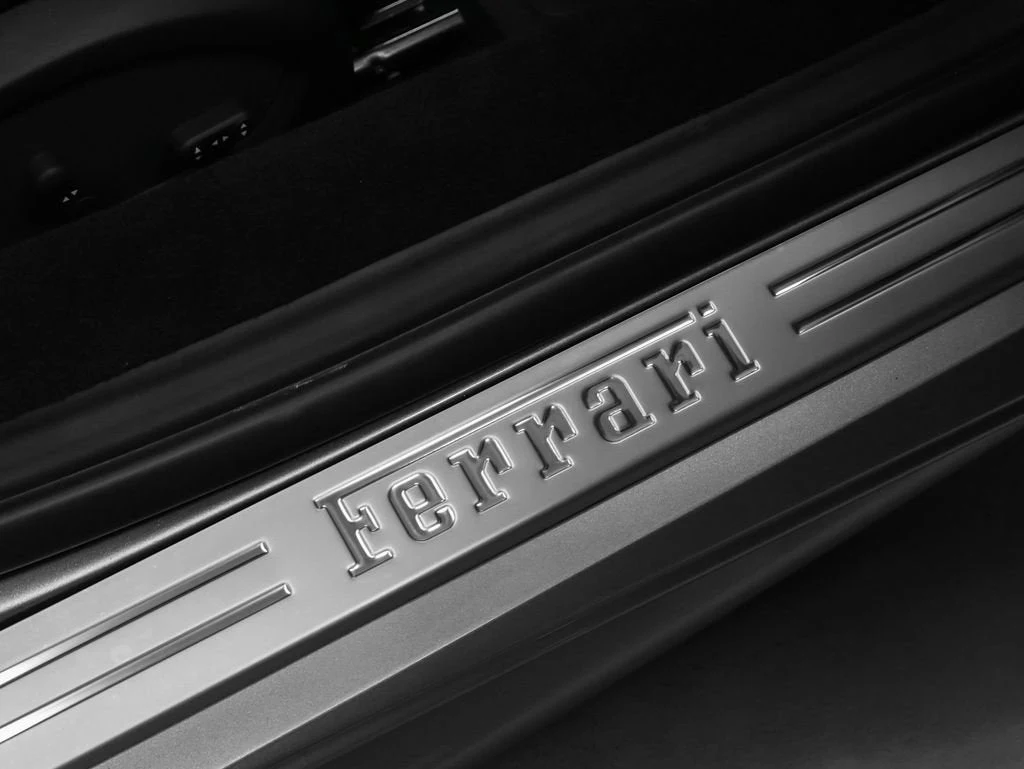 2018 Ferrari 488 GTB, 18/20