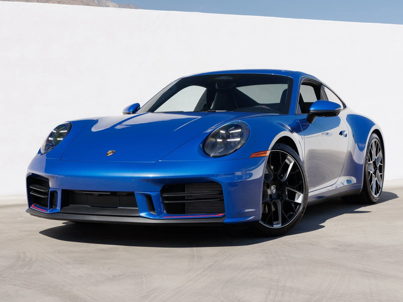 Porsche 911 Carrera T Club Coupe (992.2) · Sholarblue Metallic · Indigo Auto Group