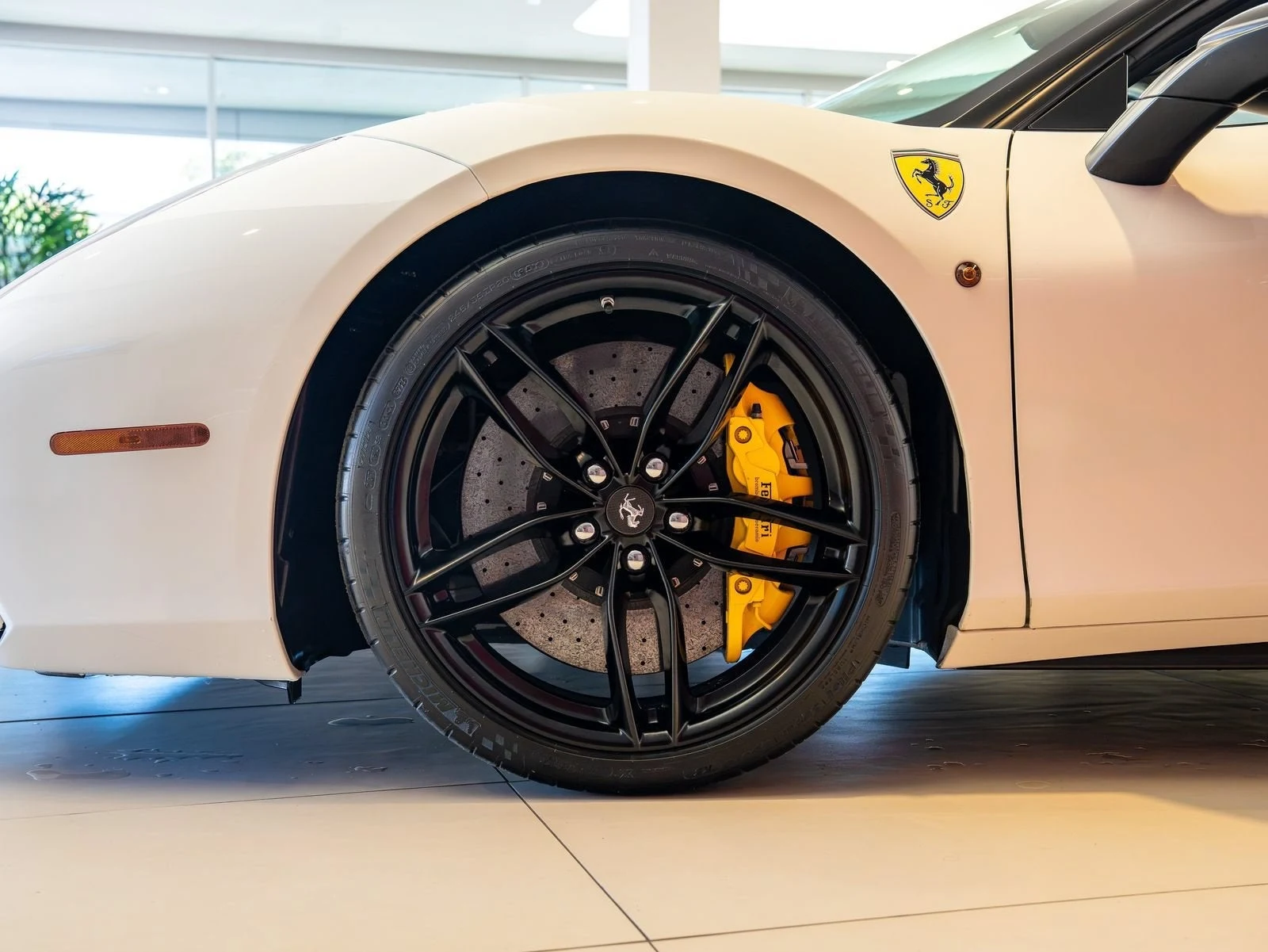 2016 Ferrari 488 GTB, 3/20
