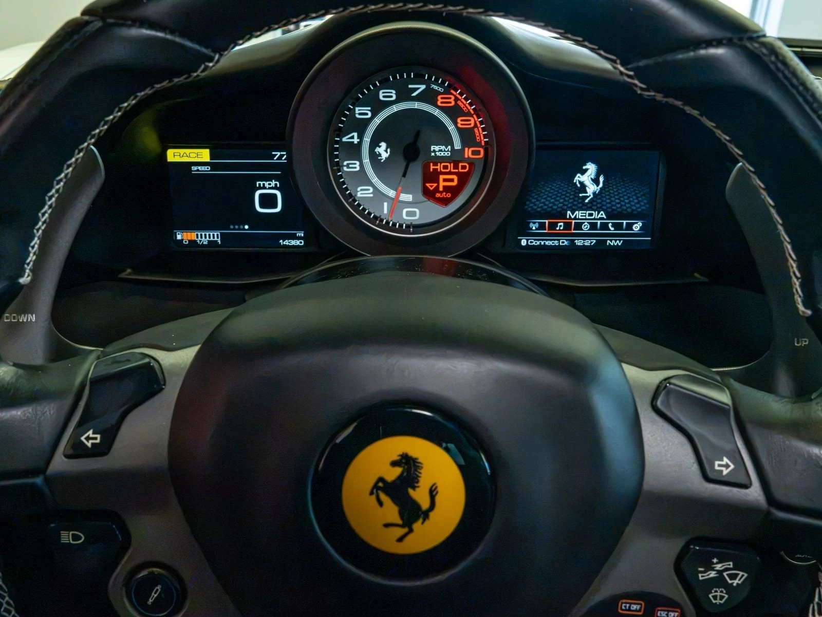 2016 Ferrari 488 GTB, 13/20