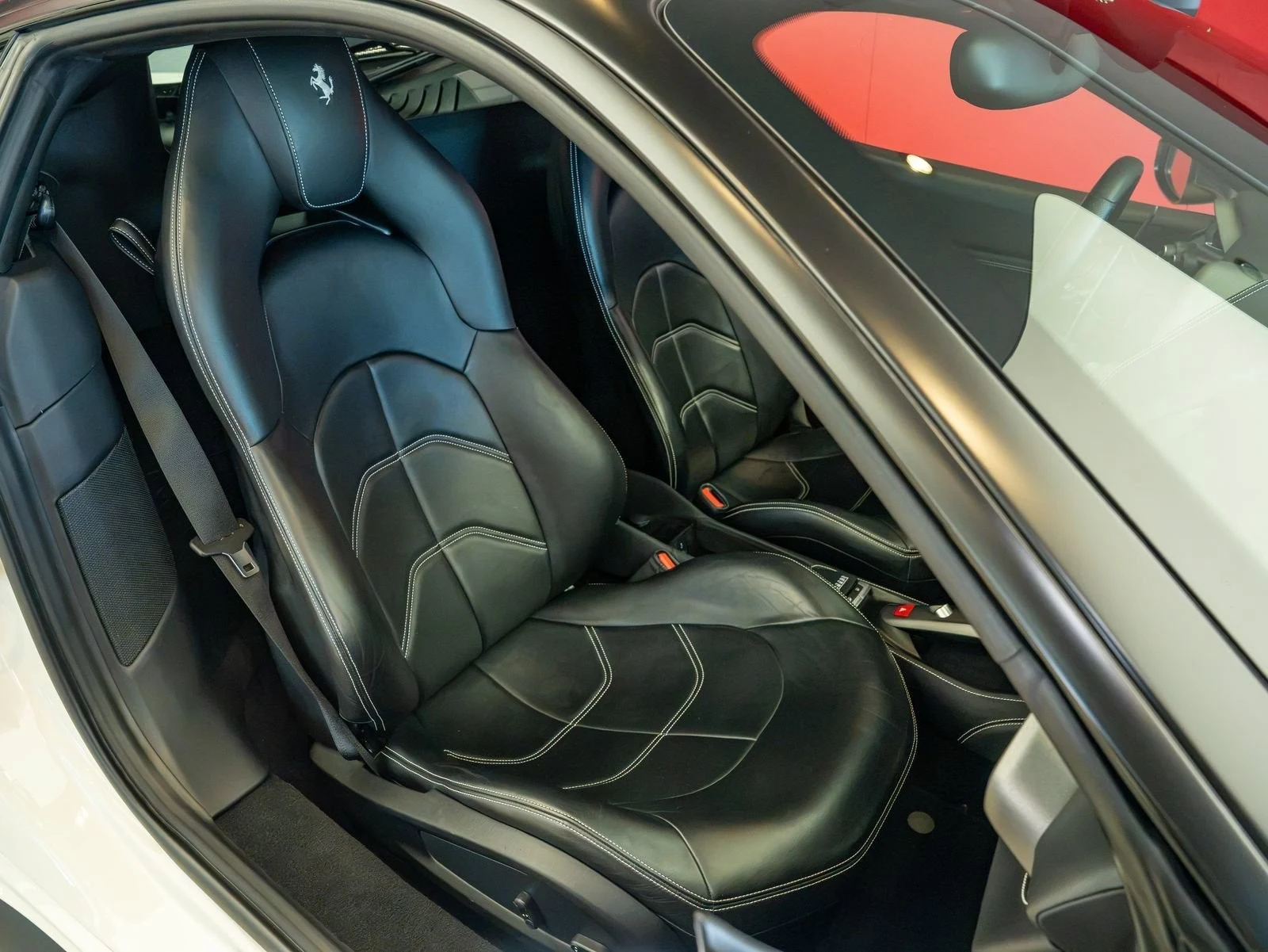 2016 Ferrari 488 GTB, 19/20