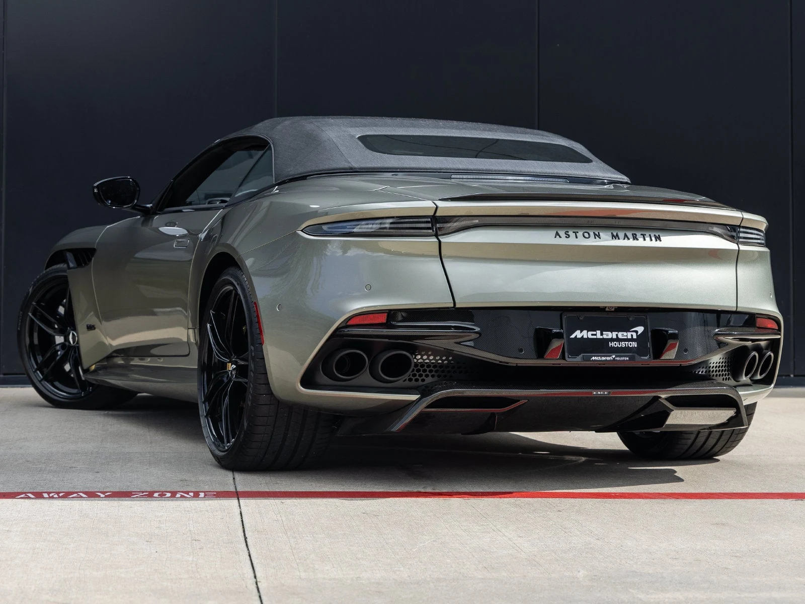 2023 Aston Martin DBS Volante, 7/20