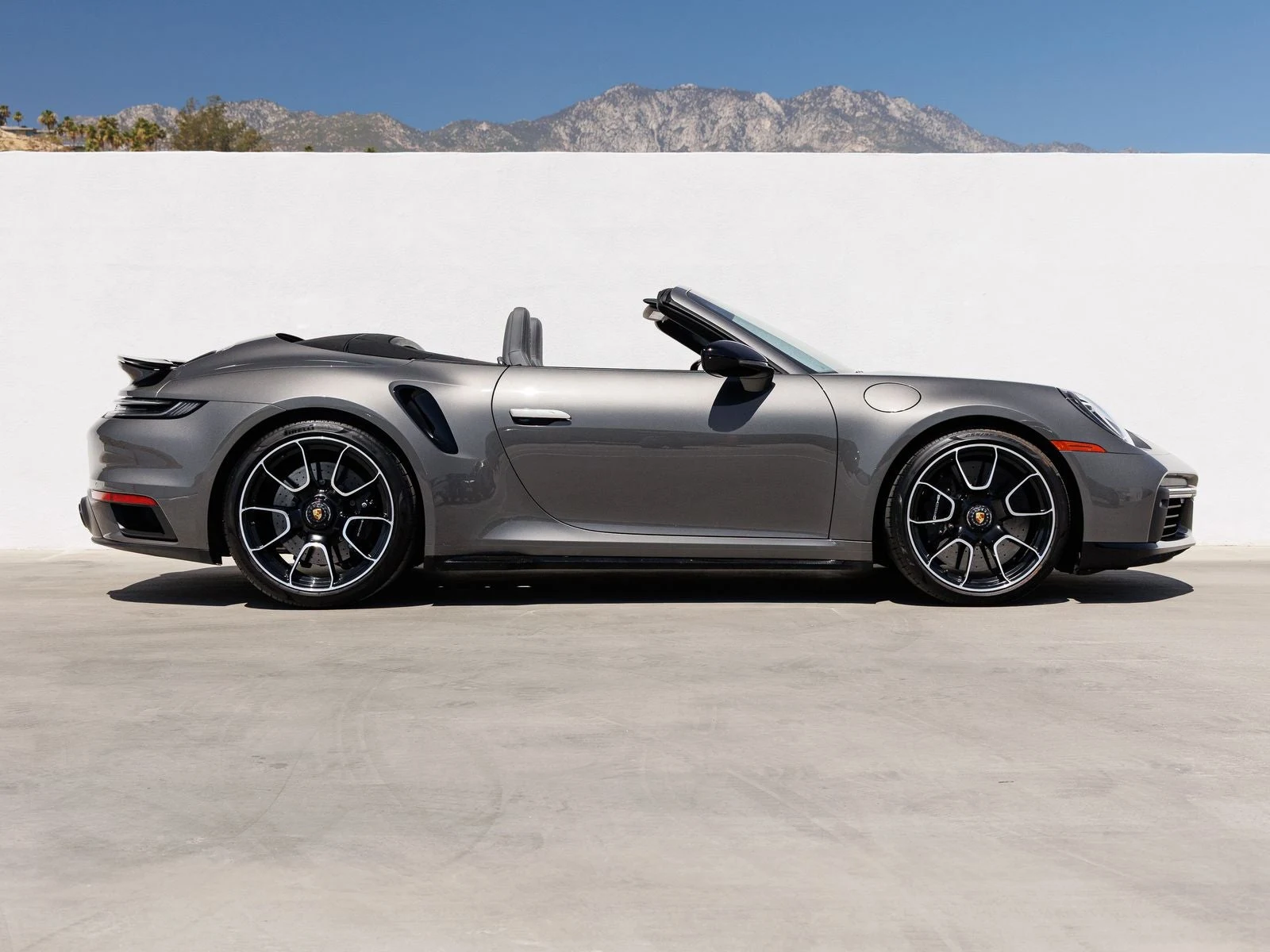 2024 Porsche 911 Turbo S Cabriolet (992.1), 8/20