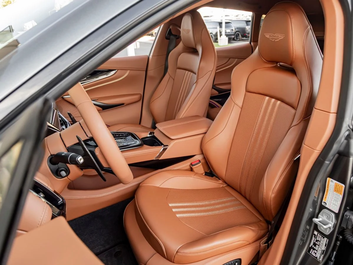 2026 Aston Martin DBX707 (2024 Update), 13/20