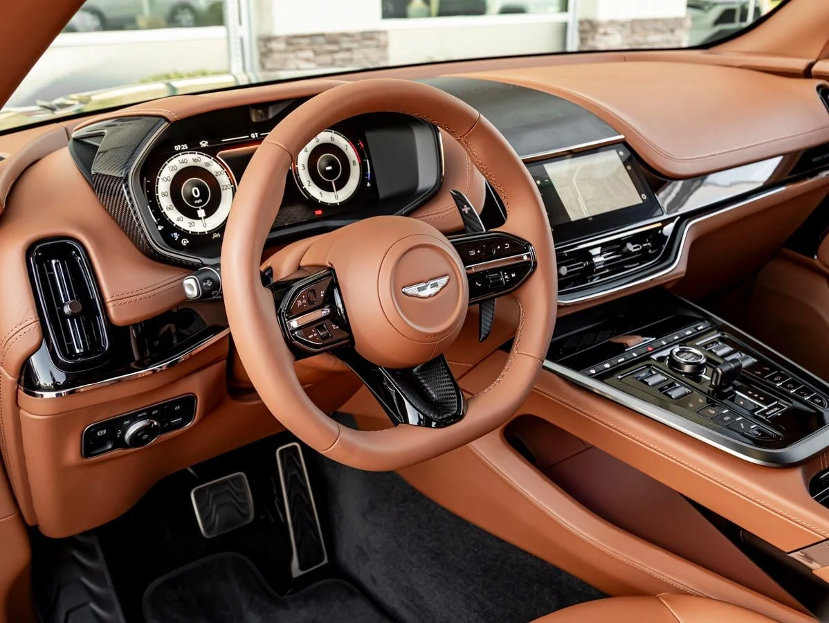 2026 Aston Martin DBX707 (2024 Update), 16/20