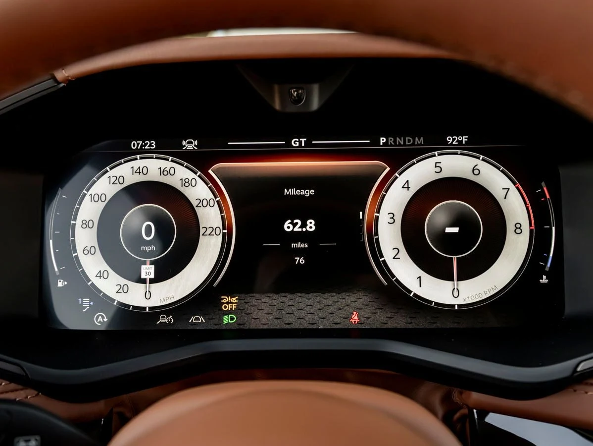 2026 Aston Martin DBX707 (2024 Update), 17/20