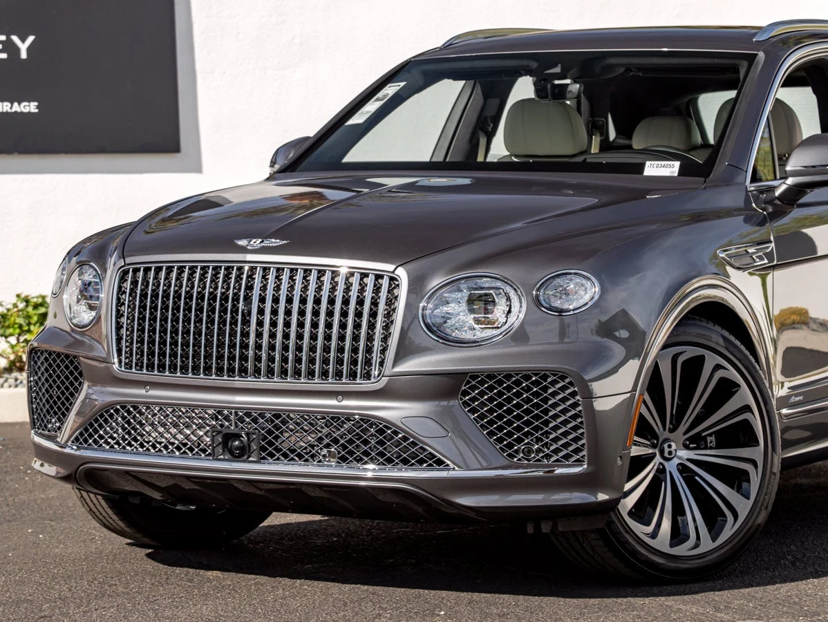 2026 Bentley Bentayga Azure V8, 6/20