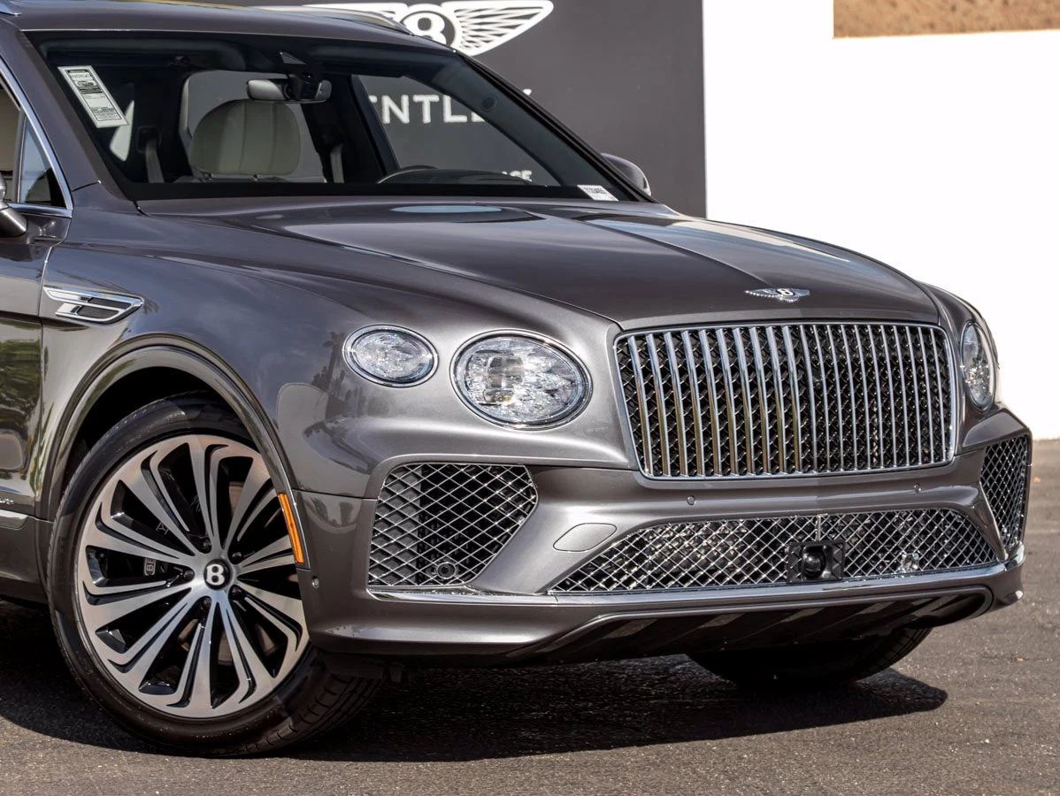 2026 Bentley Bentayga Azure V8, 8/20