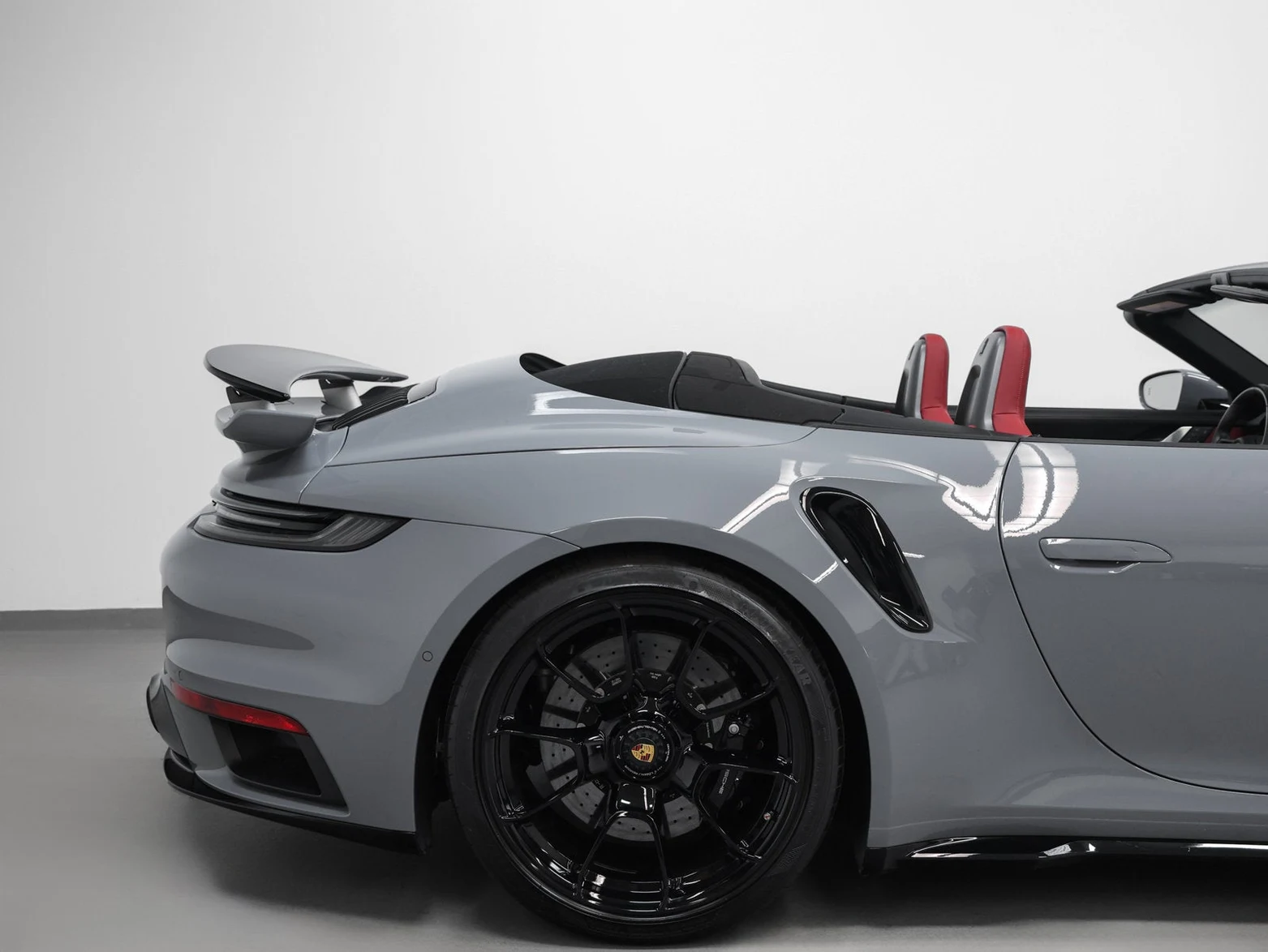 2024 Porsche 911 Turbo S Cabriolet (992.1), 16/20