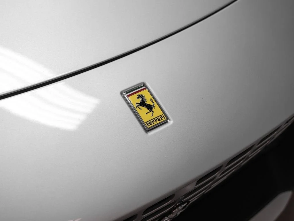 2025 Ferrari Roma Spider, 3/20