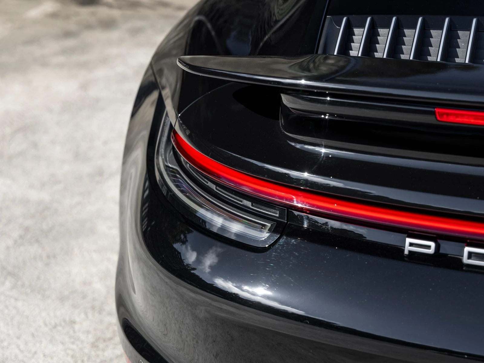 2025 Porsche 911 Turbo S (992.1), 19/20