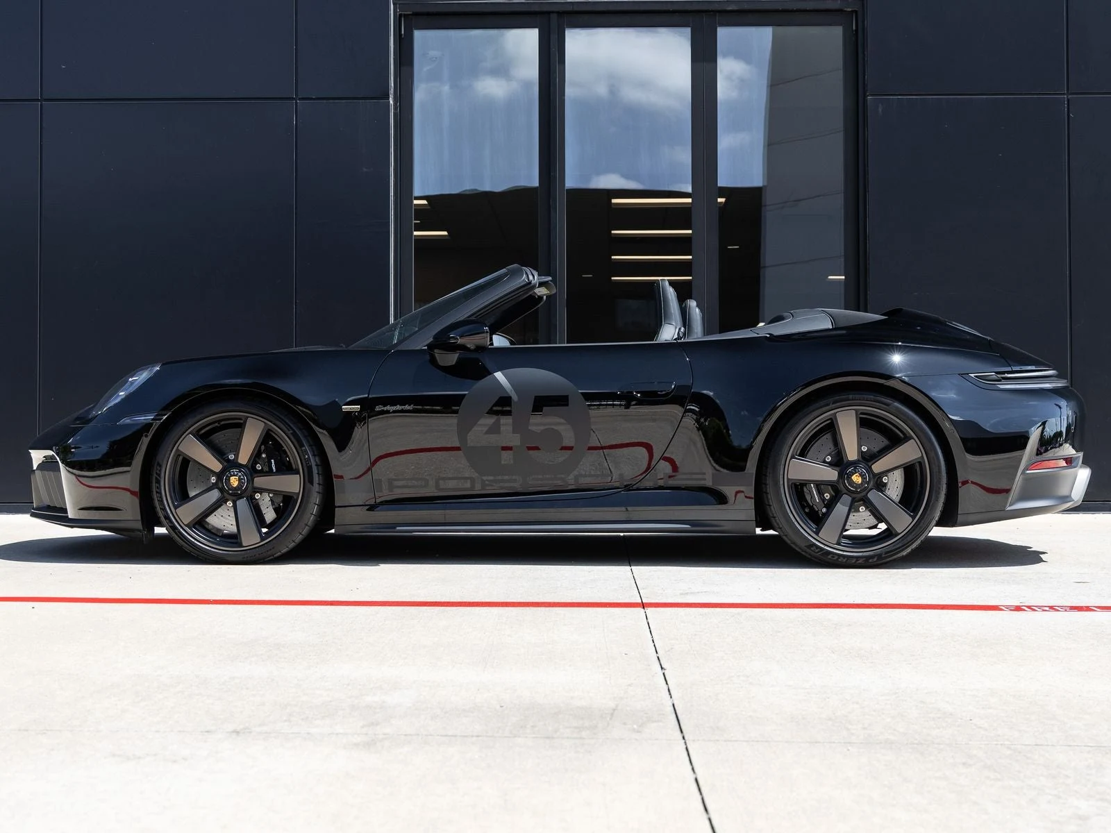 2026 Porsche 911 Spirit 70, 2/20