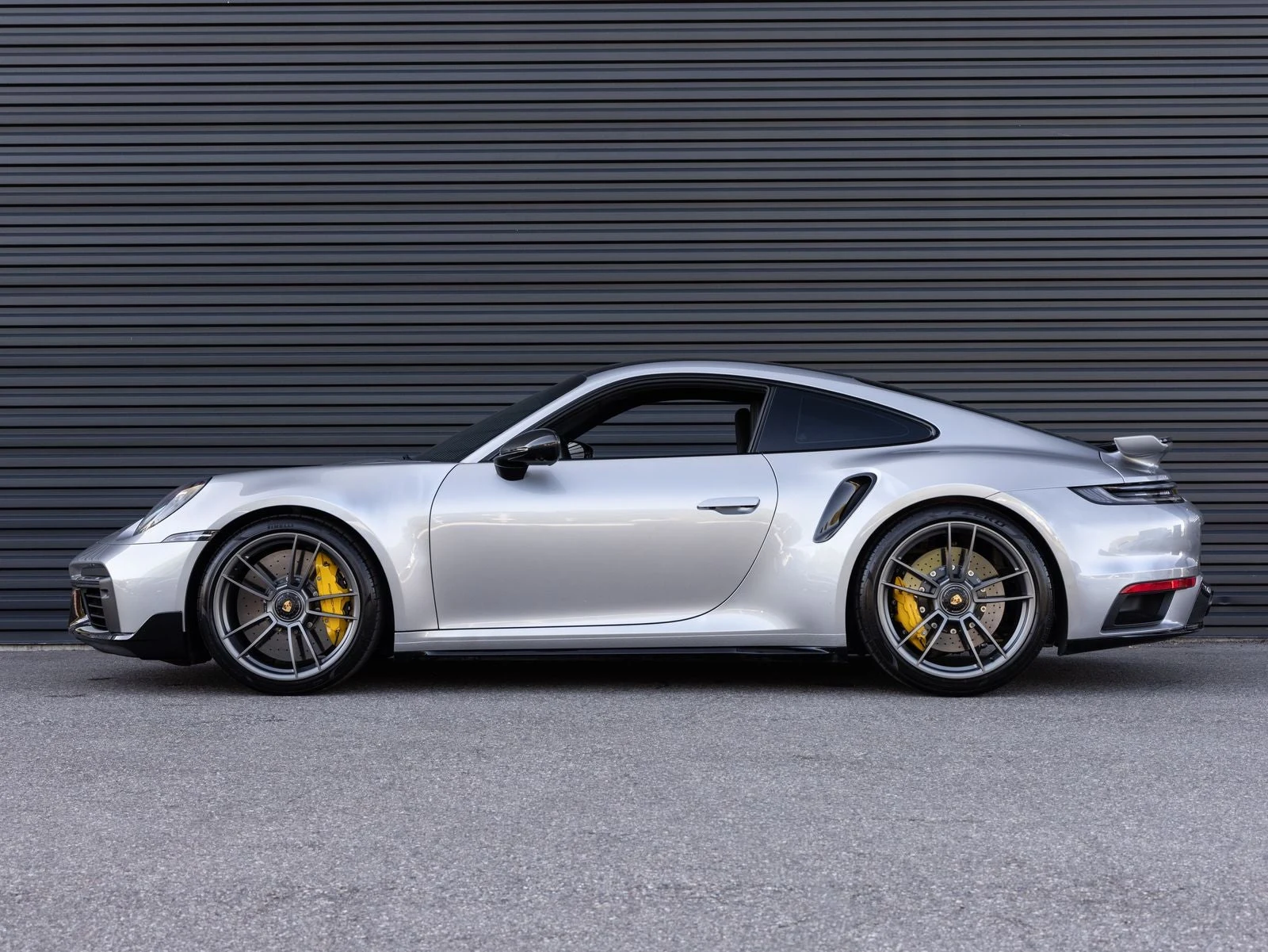 2024 Porsche 911 Turbo S (992.1), 2/20