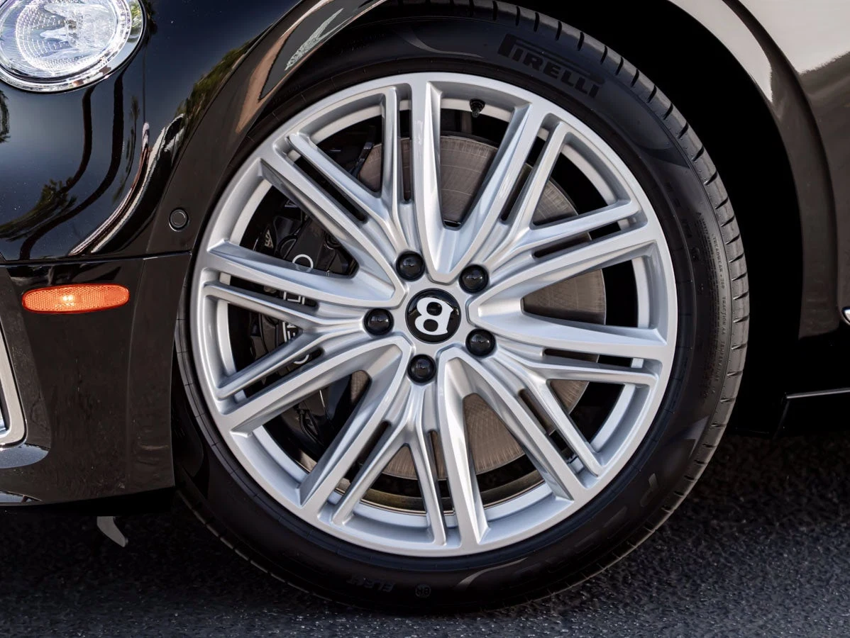 2026 Bentley Flying Spur V8 (4th Generation), 14/20