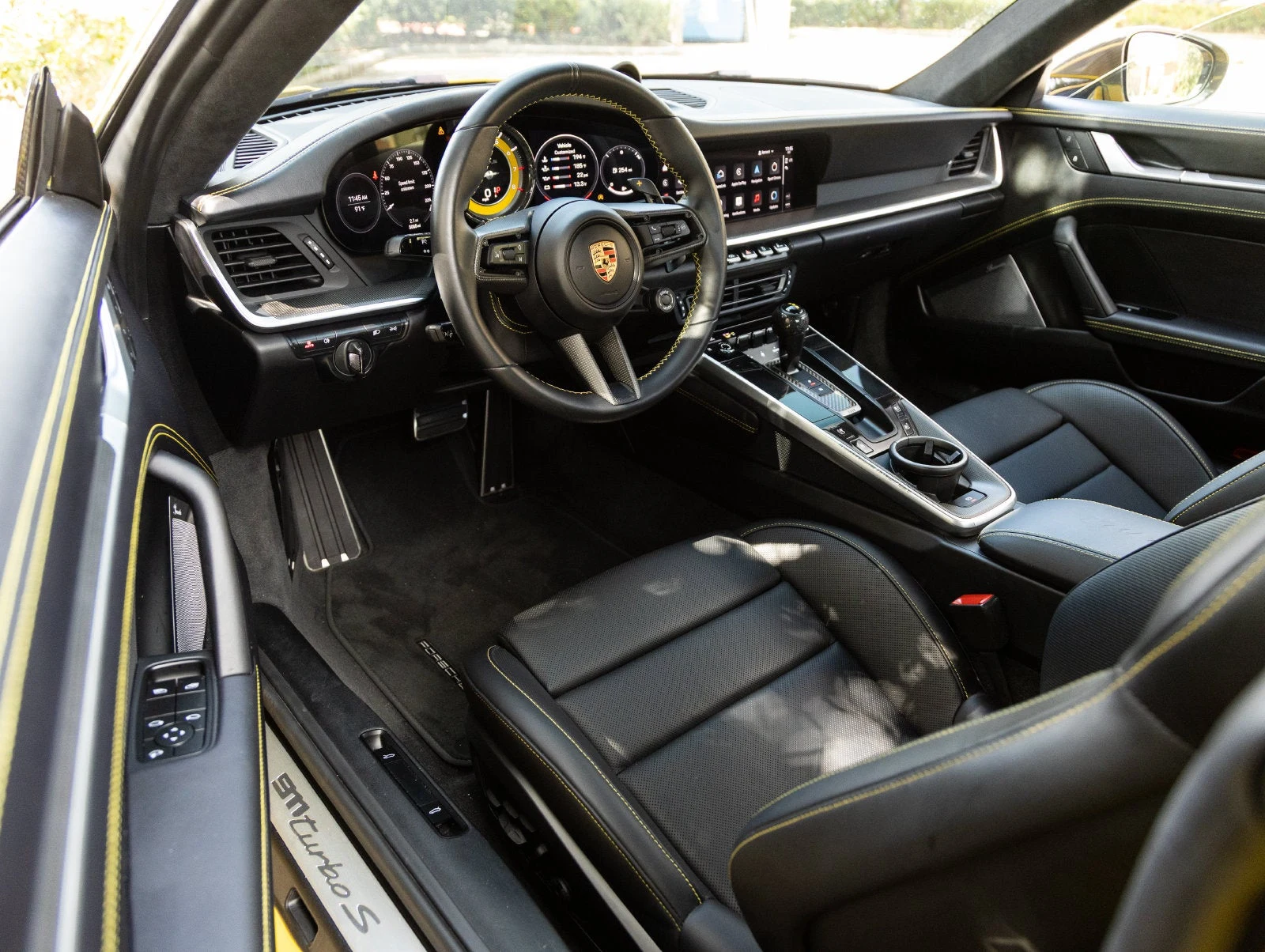 2023 Porsche 911 Turbo S (992.1), 4/20