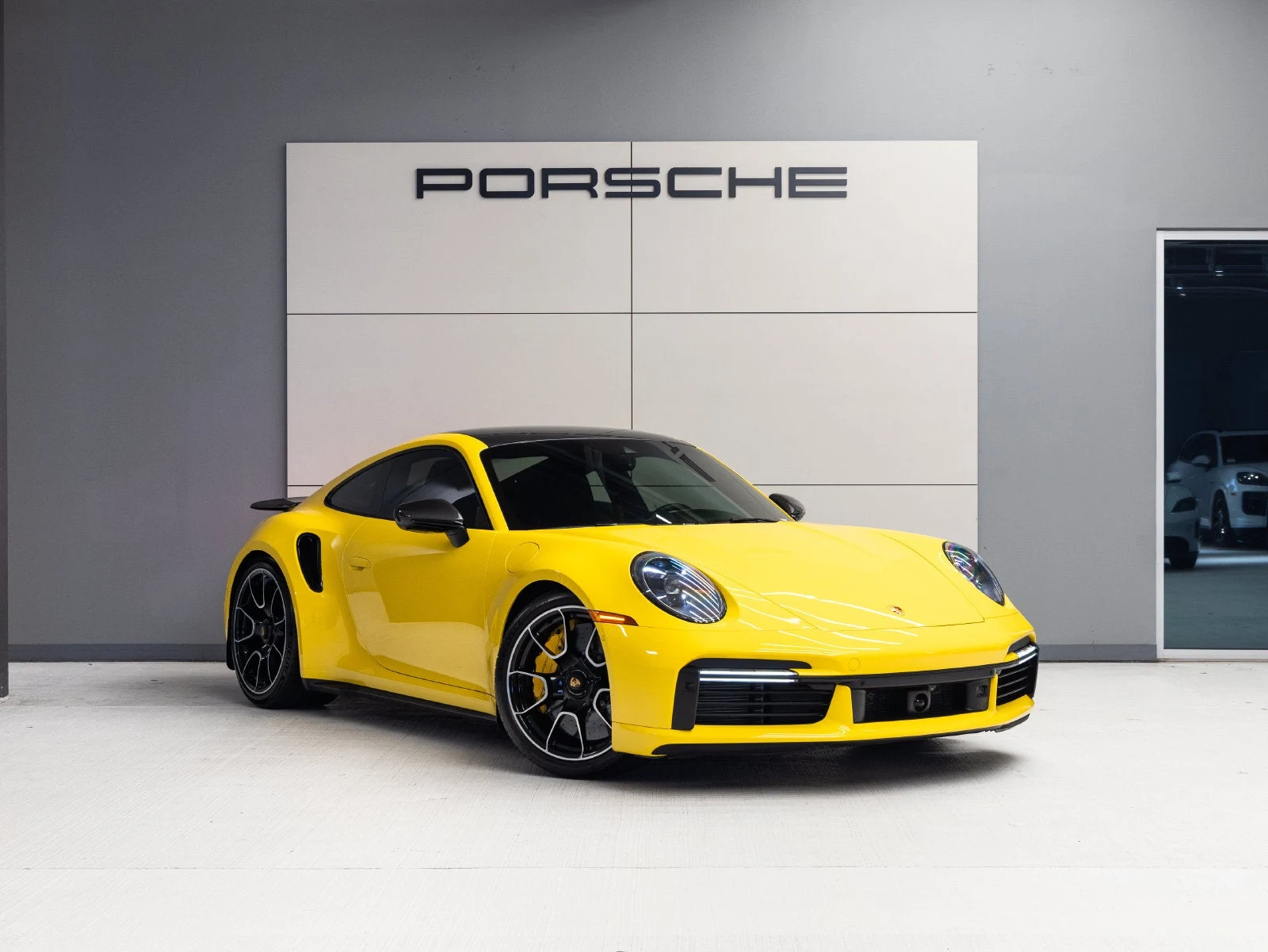 2023 Porsche 911 Turbo S (992.1), 9/20