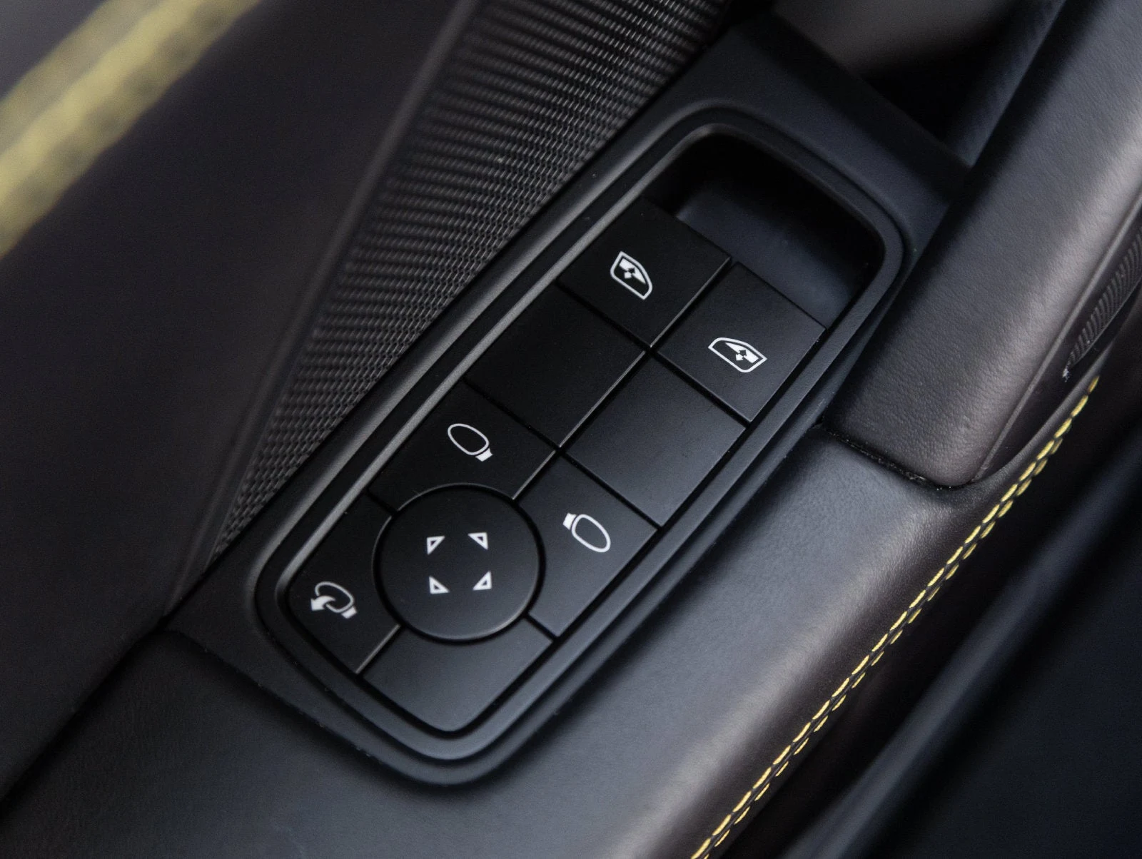 2023 Porsche 911 Turbo S (992.1), 19/20