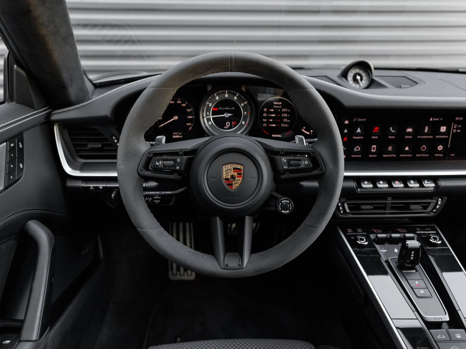 2024 Porsche 911 Turbo S (992.1), 19/20