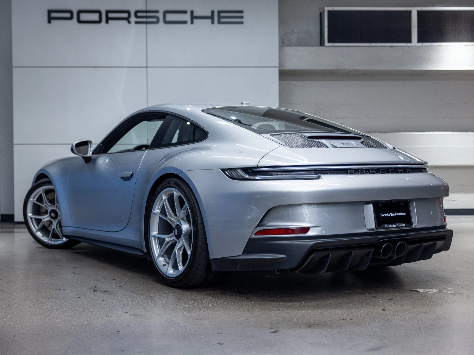 2023 Porsche 911 GT3 Touring (992.1), 2/20