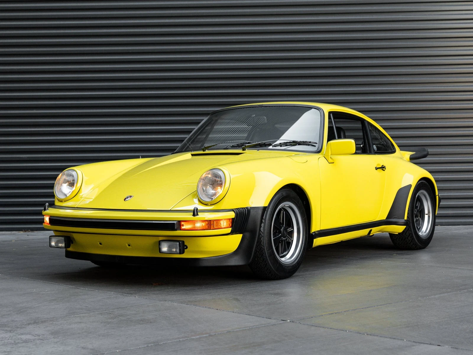 Porsche 911 Turbo 3.0 (930) · Light Yellow · Indigo Auto Group