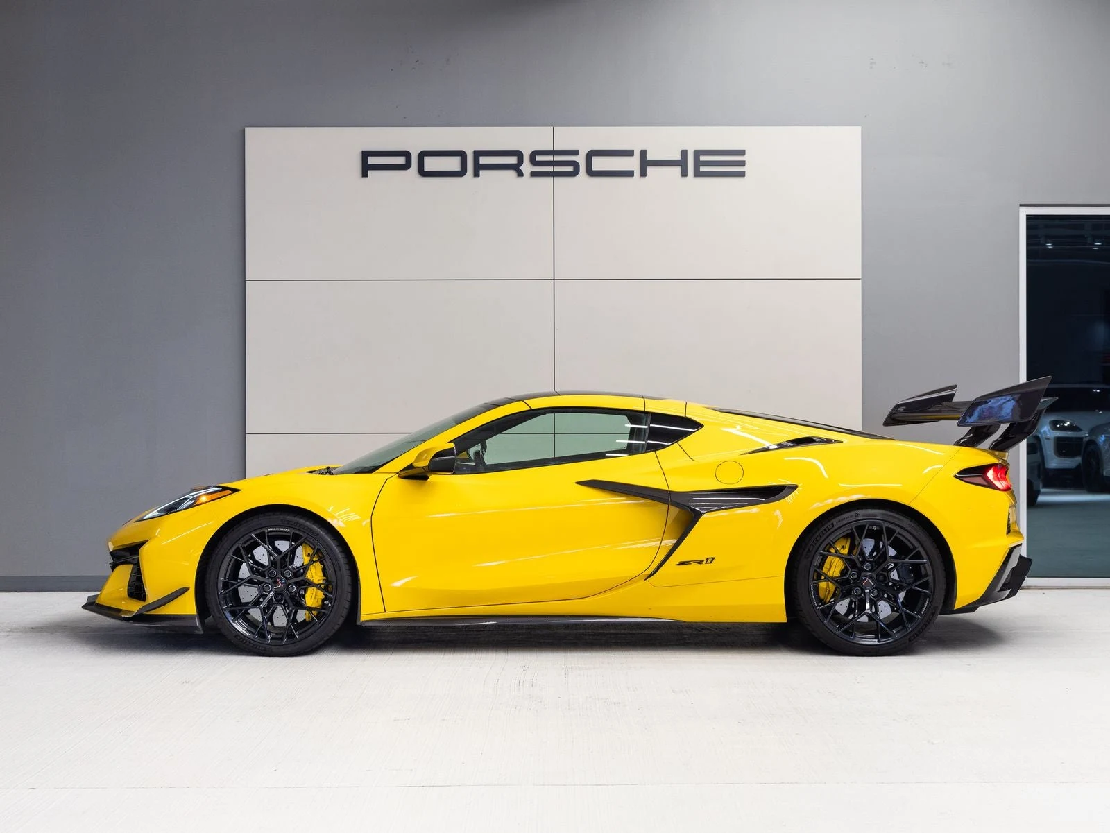 2026 Chevrolet Corvette ZR1 3LZ Coupé (C8), 2/20