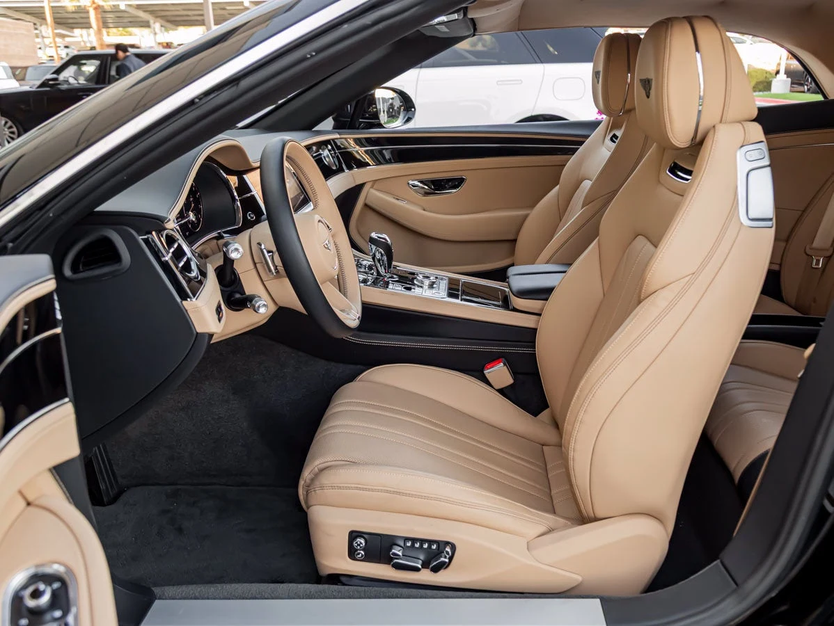 2024 Bentley Continental GTC V8 (3rd Generation), 19/20